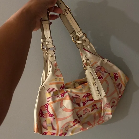 Salvatore Ferragamo Pink and White Satin Shoulder Bag - Picture 12 of 17